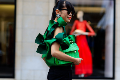 atmosphere details, AUTUMN WINTER 2016-2017, AW 16-17, black pants, bow, detail, earrings, FALL WINTER 2016-2017, fashion week, frenchystyle, FW, FW 16-17, graphic top, green bag, green top, HAUTE COUTURE, horizontal, jonathan paciullo, leaf greener, MENSWEAR, PARIS, PFW, red lips, street style, sunglasses, trousers