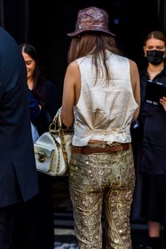 sleeveless vest, print, pants, trousers, belt, handbag, bucket hat, fashion week, frenchystyle, FW, jonathan paciullo, street style, SPRING SUMMER 2022, SS 22, LFW, LONDON, vertical, atmosphere details, detail