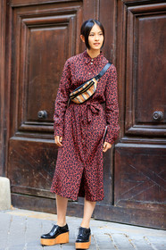 model, atelier production bag, red shirt, red dress, animal print dress, animal print shirt, leopard printed dress, leopard printed shirt, dress shirt, long sleeves dress, mid long dress, belted dress, button dress, stella mccartney shoes, platform shoes, black leather derbie, black leather shoes, laced shoes, wooden heels shoes, crossbody bag, striped bag, yellow bag, belt bag, orange bag, PARIS, PFW, SPRING SUMMER 2020, SS 20, fashion week, frenchystyle, FW, jonathan paciullo, street style, vertical, full length