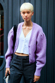 lilac cardigan, balloon sleeves, white top, button top, cropped top, dark grey pants, low necked top, street style, jonathan paciullo, FW, frenchystyle, fashion week, MFW, MILAN, SPRING SUMMER 2021, SS 21, vertical, detail, model