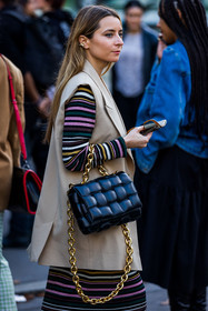 bag, blue jumpsuit, color, hermes bag, jean, jumpsuit, orange scarf, patchwork, printed scarf, scarf, scarf belt, straw bag, Susie Lau, yellow bag, fashion week, frenchystyle, FW, jonathan paciullo, street style, PFW, PARIS, SPRING SUMMER 2022, SS 22, vertical, atmosphere details
