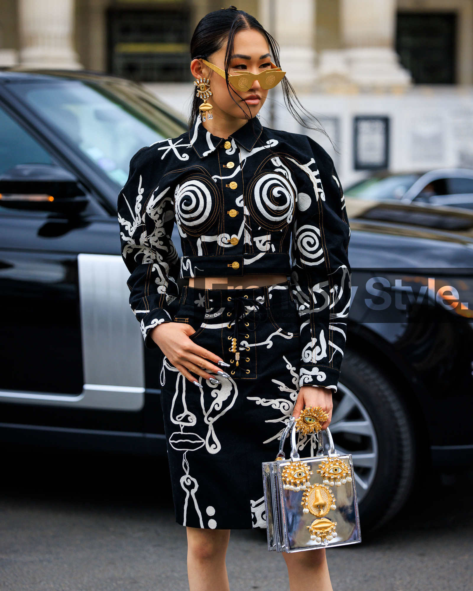 fashion week, frenchystyle, FW, jonathan paciullo, street style, PFW, PARIS, FW 23-24, FALL WINTER 2023-2024, AUTUMN WINTER 2023-2024, HAUTE COUTURE, vertical, atmosphere details, detail