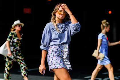 atmosphere details, danielle bernstein, detail, fashion week, frenchystyle, FW, grey sweater, horizontal, jonathan paciullo, NEW YORK, NYFW, printed skirt, printed sweater, SPRING SUMMER 2017, SS 17, street style, sunglasses, woman