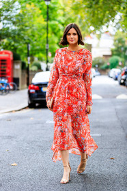 floral, flowers, golden shoes, graphic dress, leather shoes, printed dress, red dress, fashion week, frenchystyle, FW, jonathan paciullo, street style, LFW, LONDON, SPRING SUMMER 2019, SS 19, vertical, full length