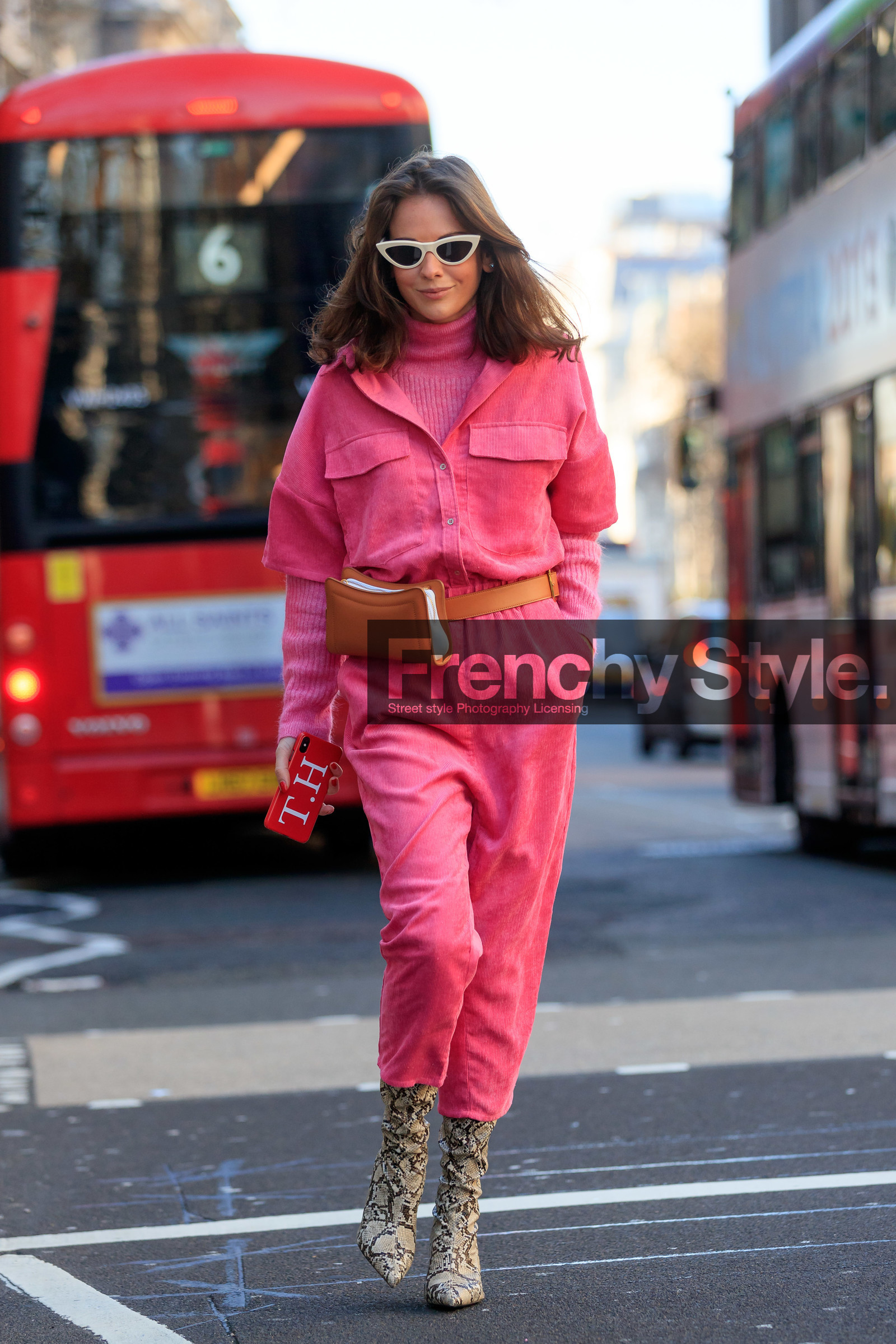 animal print, camel bag, fanny pack, grey boots, high heels, iphone, leather bag, leather shoes, pink jumpsuit, pink sweater, snake print, sunglasses, trousers, turtleneck sweater, fashion week, frenchystyle, FW, jonathan paciullo, street style, LFW, LONDON, AUTUMN WINTER 2019-2020, AW 19-20, FW 19-20, FALL WINTER 2019-2020, vertical, full length