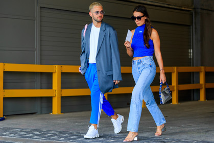 alice & j.s, atmosphere details, blue scarf, fashion week, frenchystyle, full length, FW, horizontal, jonathan paciullo, leather shoes, MENSWEAR, orange sandals, orange skirt, PARIS, PFW, SPRING SUMMER 2018, SS 18, straw bag, street style, white shirt