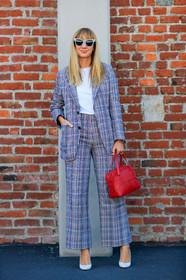 blazer, checked jacket, checked pants, checked suit, fashion week, frenchystyle, full length, FW, graphic jacket, graphic pants, graphic suit, high heels, jonathan paciullo, leather bag, leather shoes, lisa aiken, MFW, MILAN, plaid, printed jacket, printed pants, printed suit, red bag, SPRING SUMMER 2018, SS 18, street style, sunglasses, trousers, vertical, white shoes, white t shirt
