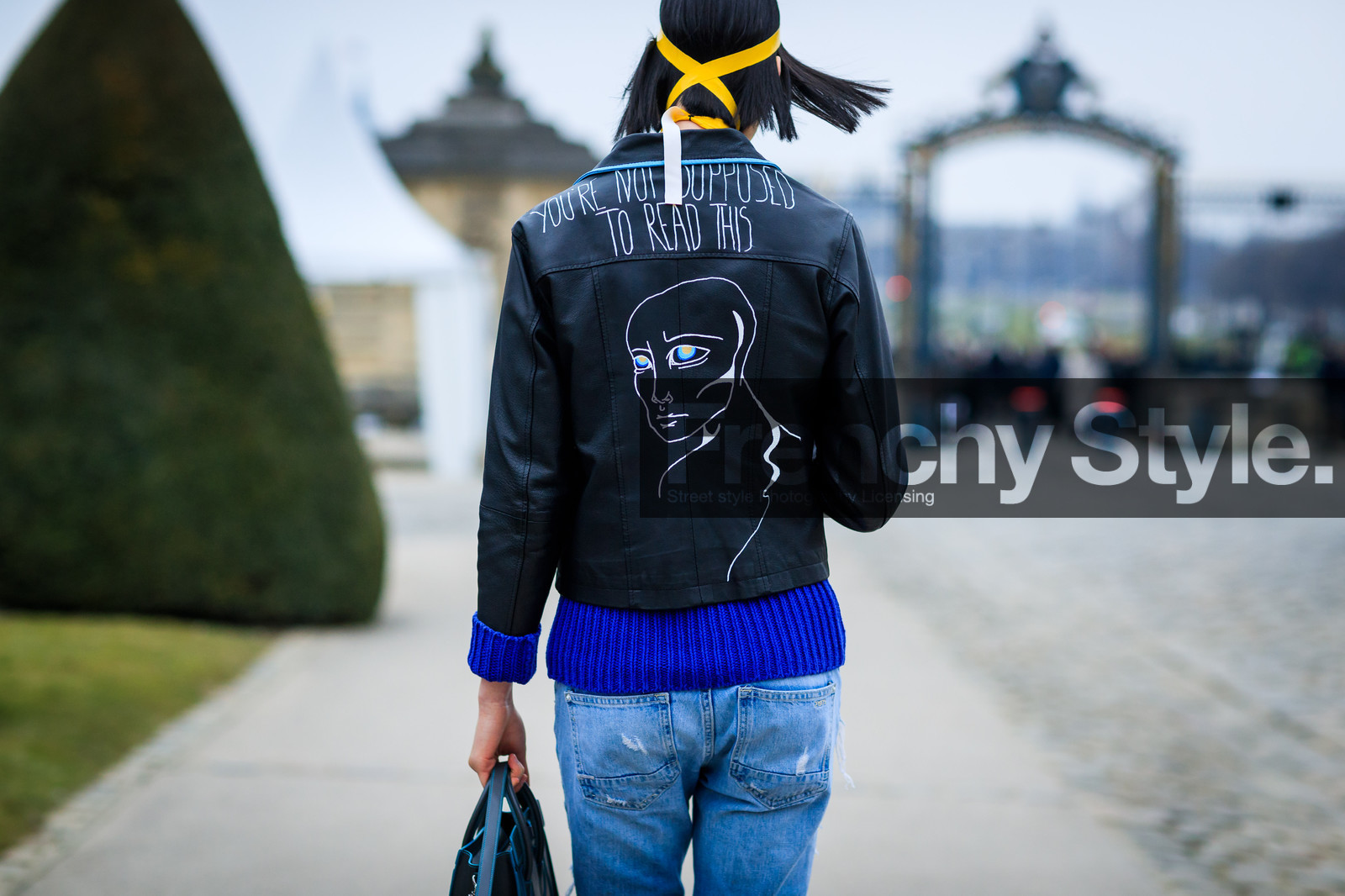 back detail, black jacket, blue denim, blue sweater, denim pants, headband, jeans, leather jacket, message, printed jacket, trousers, fashion week, frenchystyle, FW, jonathan paciullo, street style, PFW, PARIS, SPRING SUMMER 2017, SS 17, HAUTE COUTURE, atmosphere details, detail, horizontal, model