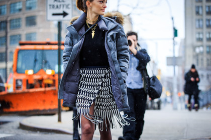 atmosphere details, AUTUMN WINTER 2016-2017, AW 16-17, black and white, black skirt, black top, detail, fashion week, frenchystyle, fur collar, FW, FW 16-17, golden jewelry, grey coat, horizontal, jonathan paciullo, leather skirt, necklace, NEW YORK, NYFW, over the knee skirt, sofia sanchez de betak, street style, woman