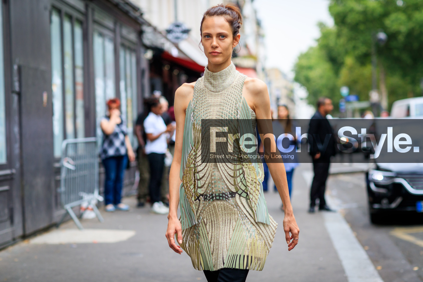 beige top, graphic top, laser cut, see through, fashion week, frenchystyle, FW, jonathan paciullo, street style, PFW, PARIS, atmosphere details, horizontal, detail, model, AUTUMN WINTER 2018-2019, FALL WINTER 2018-2019, FW 18-19, aymeline valade
