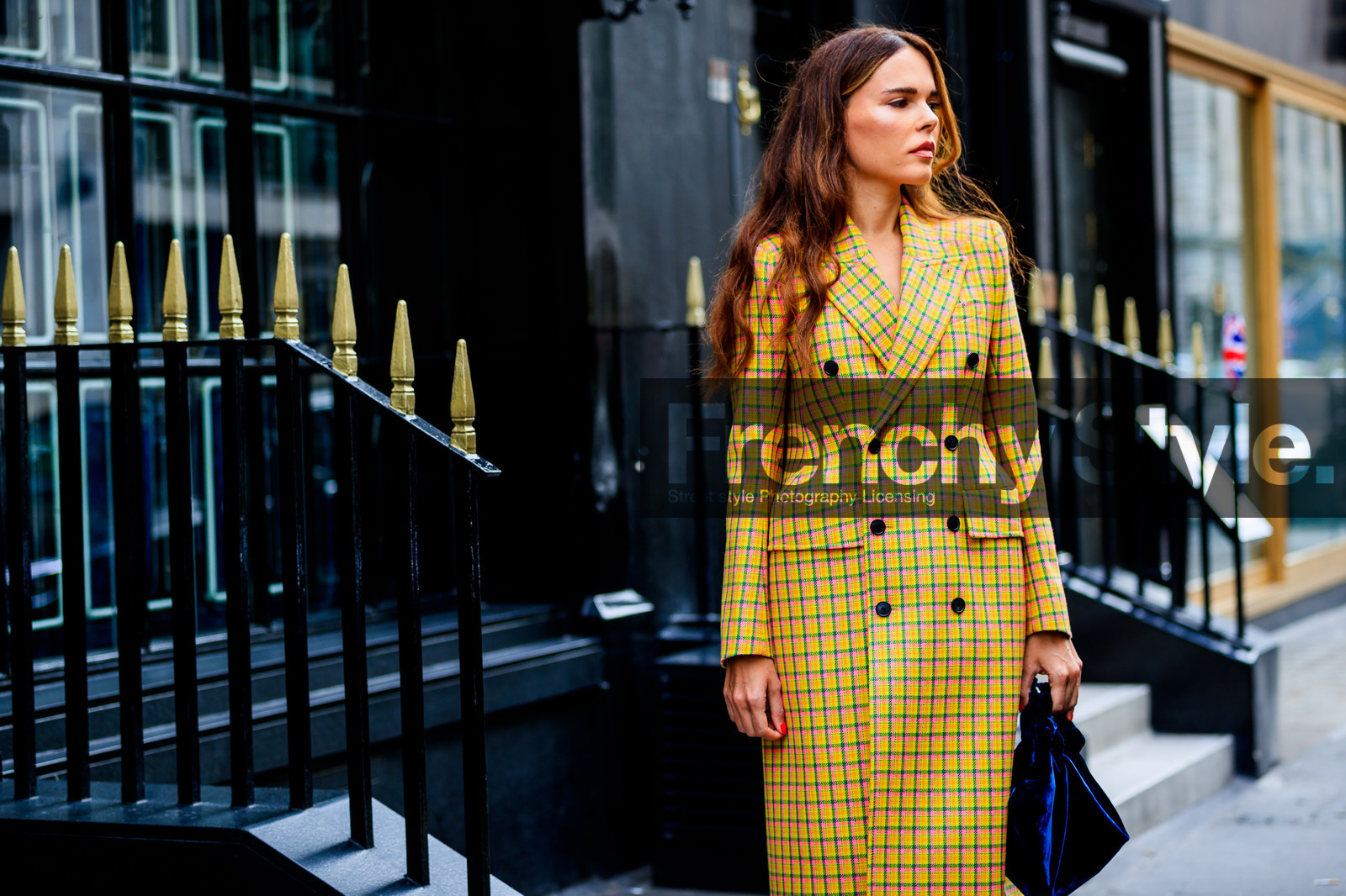 balenciaga, black bag, checked, evangelie smyrniotaki, graphic jacket, leather bag, plaid, printed coat, printed jacket, yellow coat, fashion week, frenchystyle, FW, jonathan paciullo, street style, LFW, LONDON, SPRING SUMMER 2019, SS 19, atmosphere details, horizontal, detail