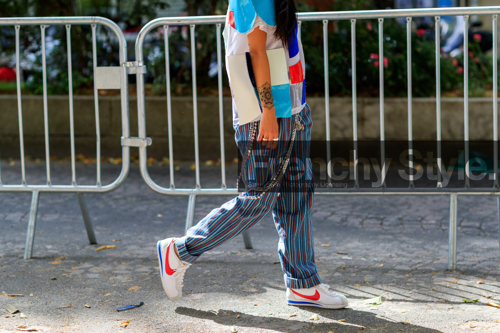 atmosphere details, blue pants, blue top, camera, christina paik, detail, fashion week, frenchystyle, FW, geometric, graphic pants, graphic top, horizontal, jonathan paciullo, junya watanabe, leather shoes, MENSWEAR, nike, PARIS, patchwork, PFW, SPRING SUMMER 2018, SS 18, street style, striped pants, sunglasses, trousers, white sneakers
