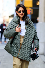 camel pants, camera, checked, graphic bag, green jacket, Lainy Hedaya, leather bag, pierre hardy, plaid, printed bag, sunglasses, trousers, white t shirt, street style, jonathan paciullo, frenchystyle, NYFW, NEW YORK, AUTUMN WINTER 2019-2020, AW 19-20, FALL WINTER 2019-2020, FW 19-20, fashion week, FW, vertical, atmosphere details, detail