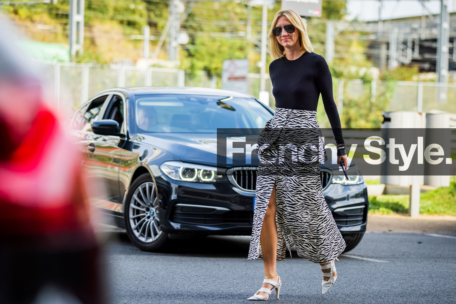 Lisa Aiken, flared pants, animal print, pumps, slingback, heels, sunglasses, zebra, top, black, fashion week, frenchystyle, FW, jonathan paciullo, street style, SPRING SUMMER 2022, SS 22, LFW, LONDON, horizontal, full length, atmosphere details