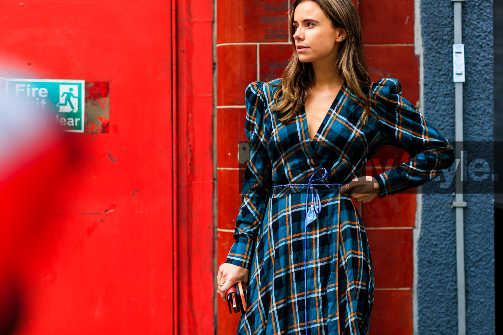 blue dress, checked, florrie thomas, graphic dress, plaid, printed dress, tartan, fashion week, frenchystyle, FW, jonathan paciullo, street style, LFW, LONDON, SPRING SUMMER 2019, SS 19, atmosphere details, horizontal, detail