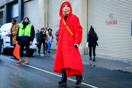 amanda steele, atmosphere details, AUTUMN WINTER 2017-2018, AW 17-18, black boots, black turtleneck, detail, FALL WINTER 2017-2018, fashion week, frenchystyle, FW, FW 17-18, high heels, hoodie, horizontal, jonathan paciullo, leather boots, NEW YORK, NYFW, off white, red bag, red coat, red sweater, street style