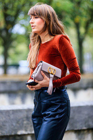 carlotta rubaltelli, red top, velvet top, valentino bag, light pink leather bag, black leather pants, black leather belt, PARIS, PFW, SPRING SUMMER 2020, SS 20, fashion week, frenchystyle, FW, jonathan paciullo, street style, vertical, atmosphere details, detail