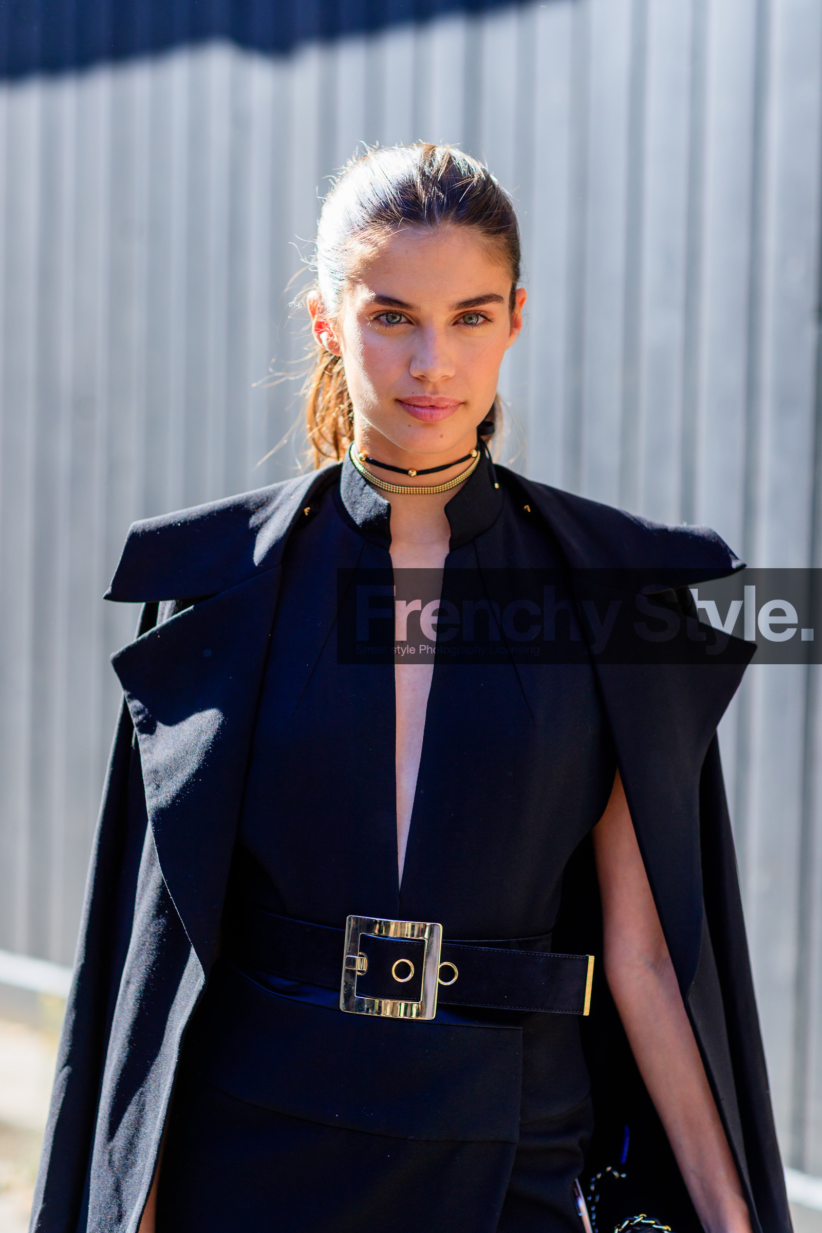 black belt, black coat, black dress, cape, choker, detail, fashion week, frenchystyle, FW, jonathan paciullo, model, necklace, over the shoulder, PARIS, PFW, sara sampaio, SPRING SUMMER 2017, SS 17, street style, sunglasses, tone on tone, total look black, vertical