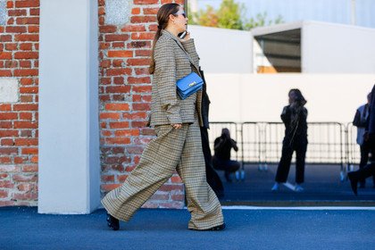 atmosphere details, black shoes, blazer, blue bag, brown jacket, brown pants, brown suit, checked jacket, checked pants, checked suit, fashion week, frenchystyle, full length, FW, graphic jacket, graphic pants, graphic suit, horizontal, jonathan paciullo, leather bag, leather shoes, MFW, MILAN, plaid, printed jacket, printed pants, printed suit, SPRING SUMMER 2018, SS 18, street style, sunglasses, trousers