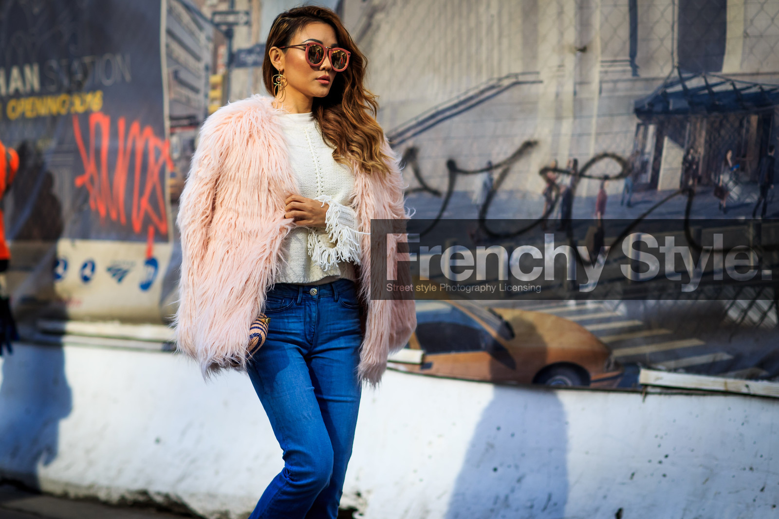 atmosphere details, AUTUMN WINTER 2016-2017, AW 16-17, blue denim, denim pants, detail, earrings, FALL WINTER 2016-2017, fashion week, frenchystyle, fur coat, fur jacket, FW, FW 16-17, high heels, horizontal, jeans, jonathan paciullo, NEW YORK, NYFW, pink fur, street style, striped clutch, sunglasses, trousers, white knit, white sweater, woman
