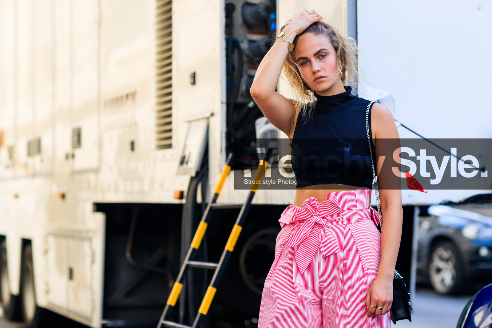 atmosphere details, black bag, black top, cropped top, detail, elena carriere, fashion week, frenchystyle, FW, high waist, horizontal, jonathan paciullo, leather bag, MENSWEAR, PARIS, PFW, pink pants, puma, SPRING SUMMER 2018, SS 18, street style, striped pants, trousers