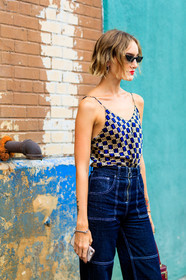 blue denim, checked, denim pants, graphic pants, graphic top, jeans, plaid, printed pants, printed top, silk top, sunglasses, trousers, street style, jonathan paciullo, FW, frenchystyle, fashion week, NYFW, NEW YORK, SPRING SUMMER 2019, SS 19, vertical, detail, atmosphere details