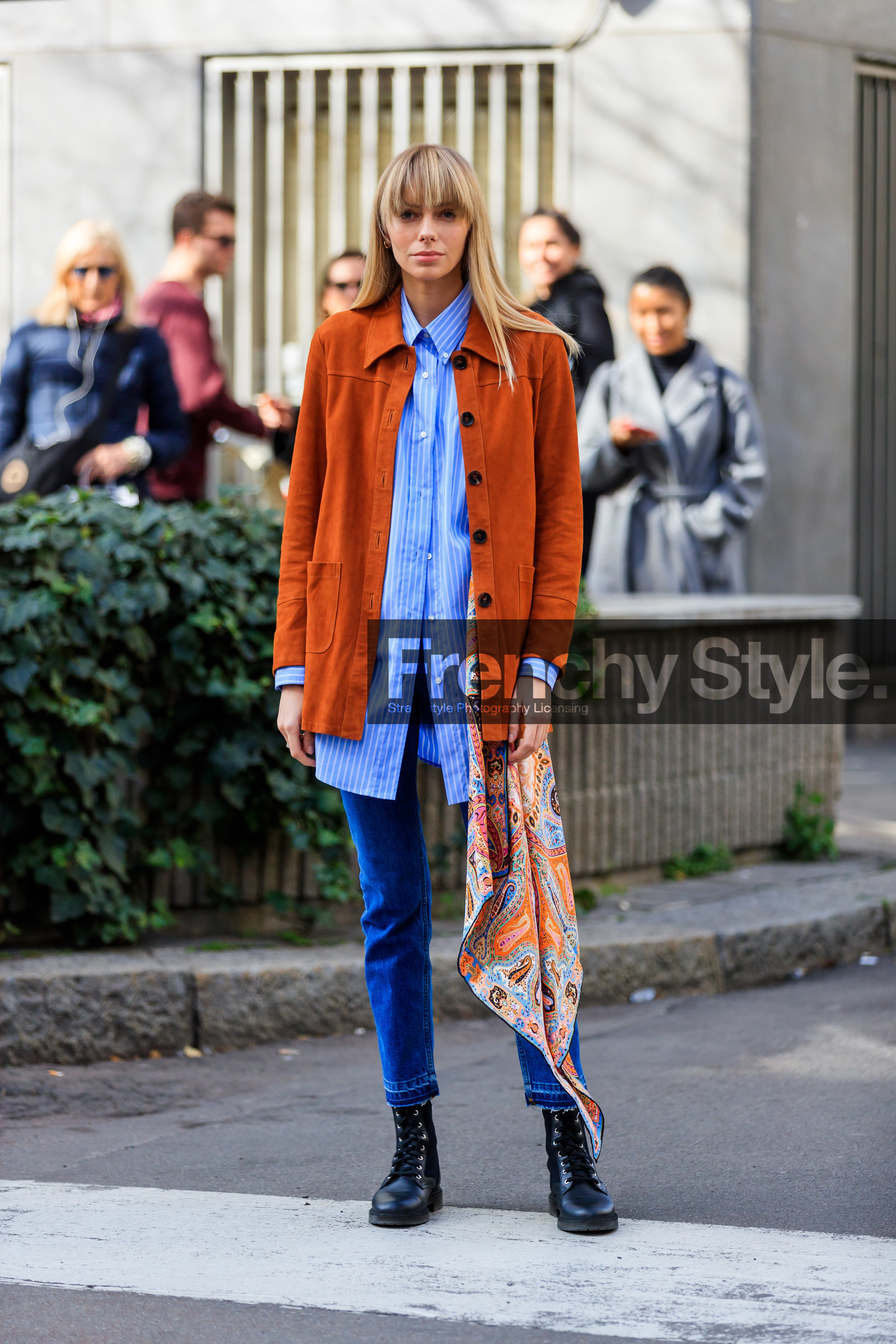 camel suede jacket, light blue shirt, striped shirt, cachemere printed scarf, blue jeans, tight jeans, multicolor scarf, etro scarf, black leather boots, flat boots, laced boots, fashion week, frenchystyle, FW, jonathan paciullo, street style, MFW, MILAN, AUTUMN WINTER 2020-2021, FALL WINTER 2020-2021, FW 20-21, vertical, full length