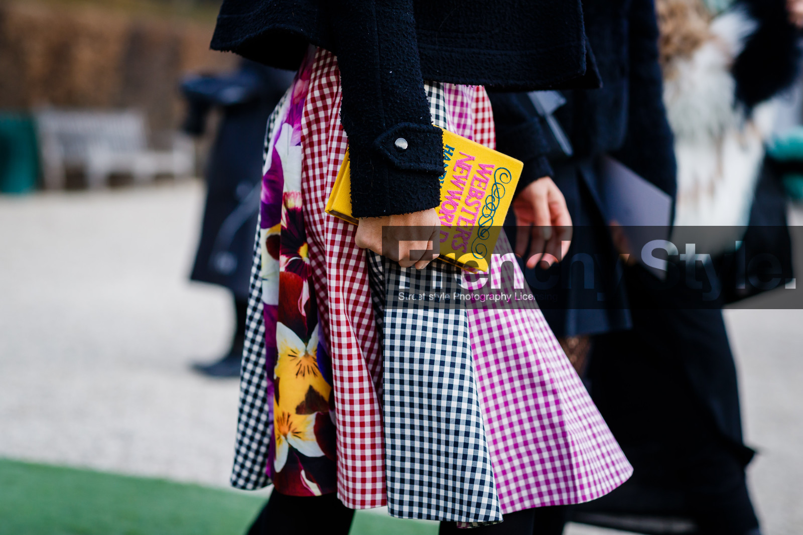 checked skirt, floral, flower, gingham, graphic skirt, leather bag, multicolor skirt, olympia le tan, printed bag, printed skirt, yellow bag, fashion week, frenchystyle, FW, jonathan paciullo, street style, PFW, PARIS, SPRING SUMMER 2017, SS 17, HAUTE COUTURE, atmosphere details, detail, horizontal