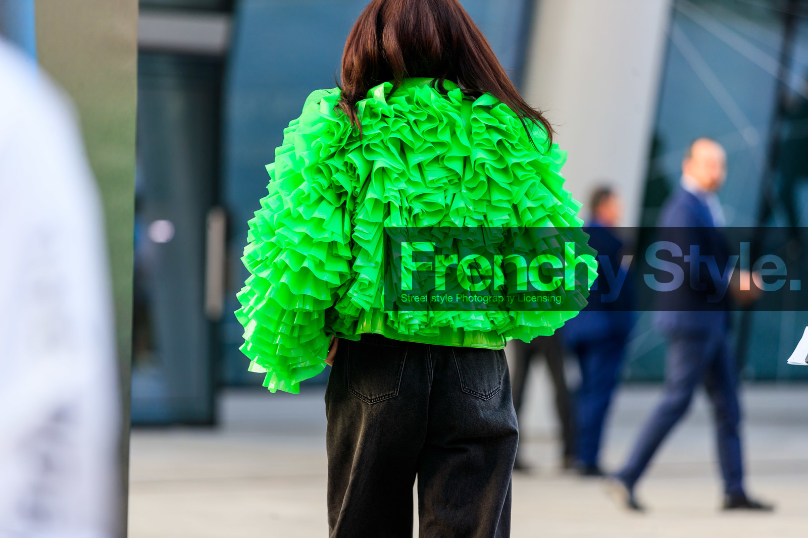 black denim, denim pants, green jacket, jeans, ruffles, trousers, fashion week, frenchystyle, FW, jonathan paciullo, street style, MFW, MILAN, AUTUMN WINTER 2019-2020, AW 19-20, FALL WINTER 2019-2020, FW 19-20, atmosphere details, detail, horizontal