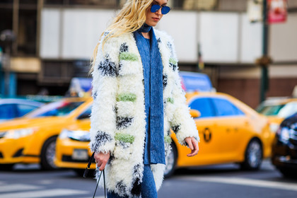 atmosphere details, AUTUMN WINTER 2016-2017, AW 16-17, blue denim, blue scarf, blue top, denim pants, denim top, detail, FALL WINTER 2016-2017, fashion week, frenchystyle, fur coat, FW, FW 16-17, horizontal, jeans, jonathan paciullo, louis vuitton, mirror effect, NEW YORK, NYFW, street style, sunglasses, trousers, white coat, white fur, wide pants, woman