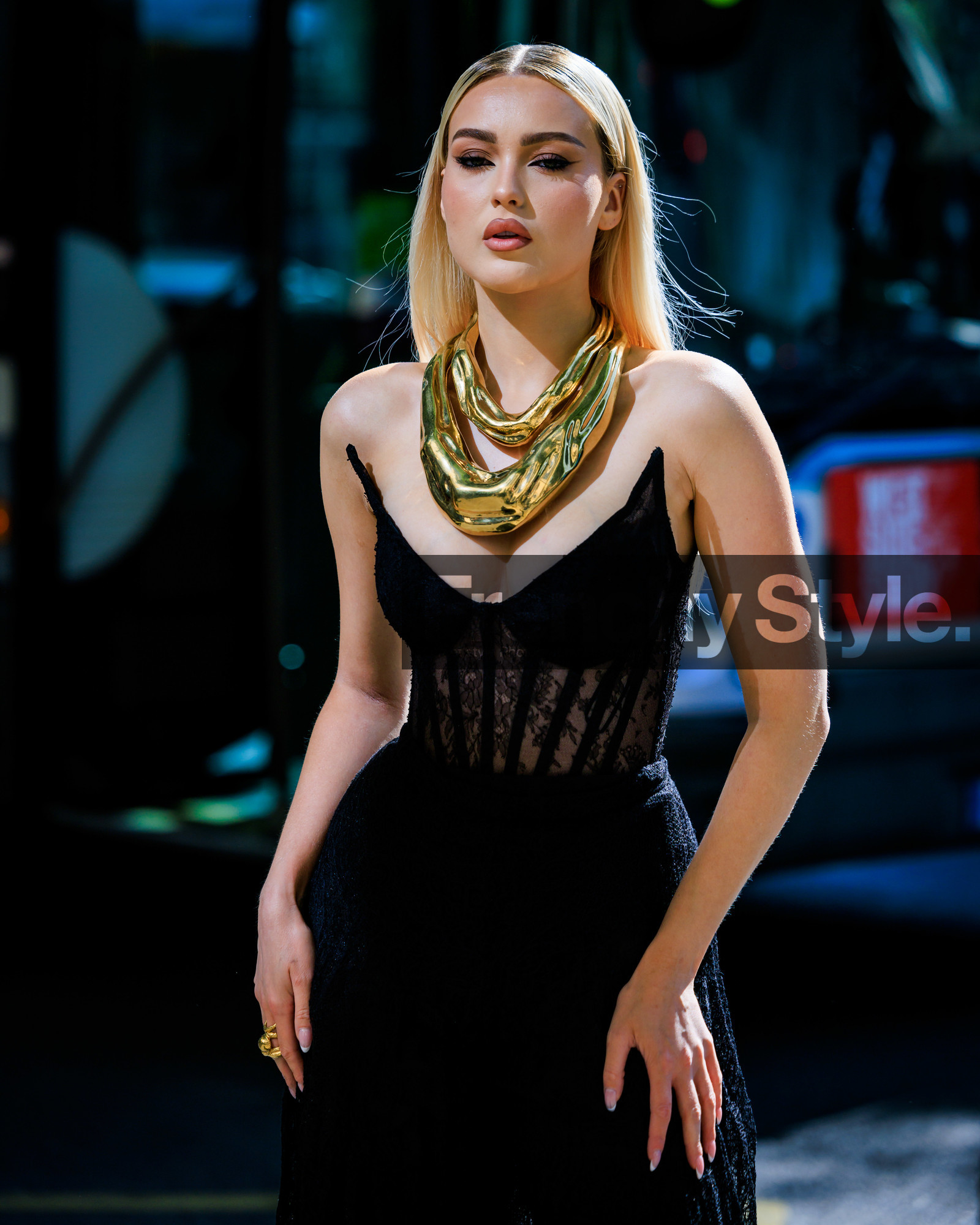 fashion week, frenchystyle, FW, jonathan paciullo, street style, PFW, PARIS, FW 23-24, FALL WINTER 2023-2024, AUTUMN WINTER 2023-2024, HAUTE COUTURE, vertical, atmosphere details, detail