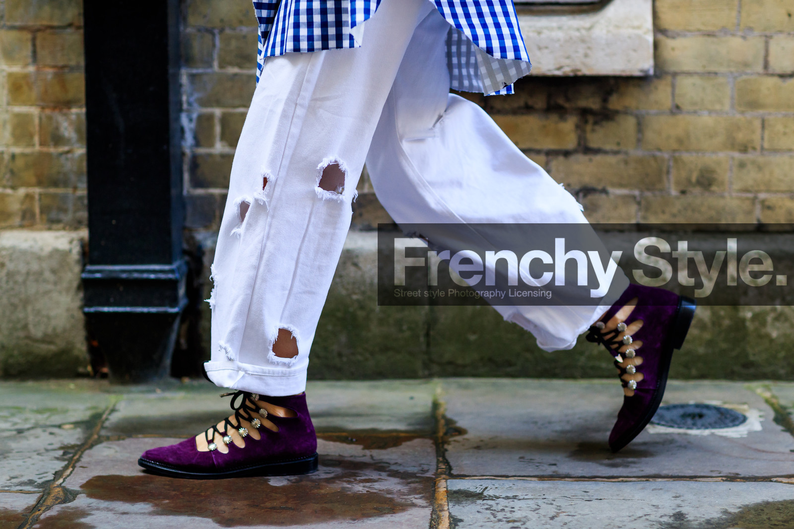 atmosphere details, blue shirt, checked shirt, denim pants, detail, fashion week, frenchystyle, FW, geometric, graphic shirt, horizontal, jeans, jonathan paciullo, leather shoes, LFW, LONDON, plaid, printed shirt, purple shoes, ripped pants, SPRING SUMMER 2018, SS 18, street style, striped shirt, trousers, white denim