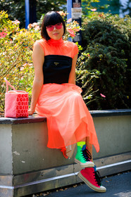 black top, bustier top, leather bag, leather shoes, multicolor shoes, orange dress, pink bag, prada, sunglasses, susie lau, street style, jonathan paciullo, FW, frenchystyle, fashion week, MFW, MILAN, SPRING SUMMER 2019, SS 19, vertical, full length