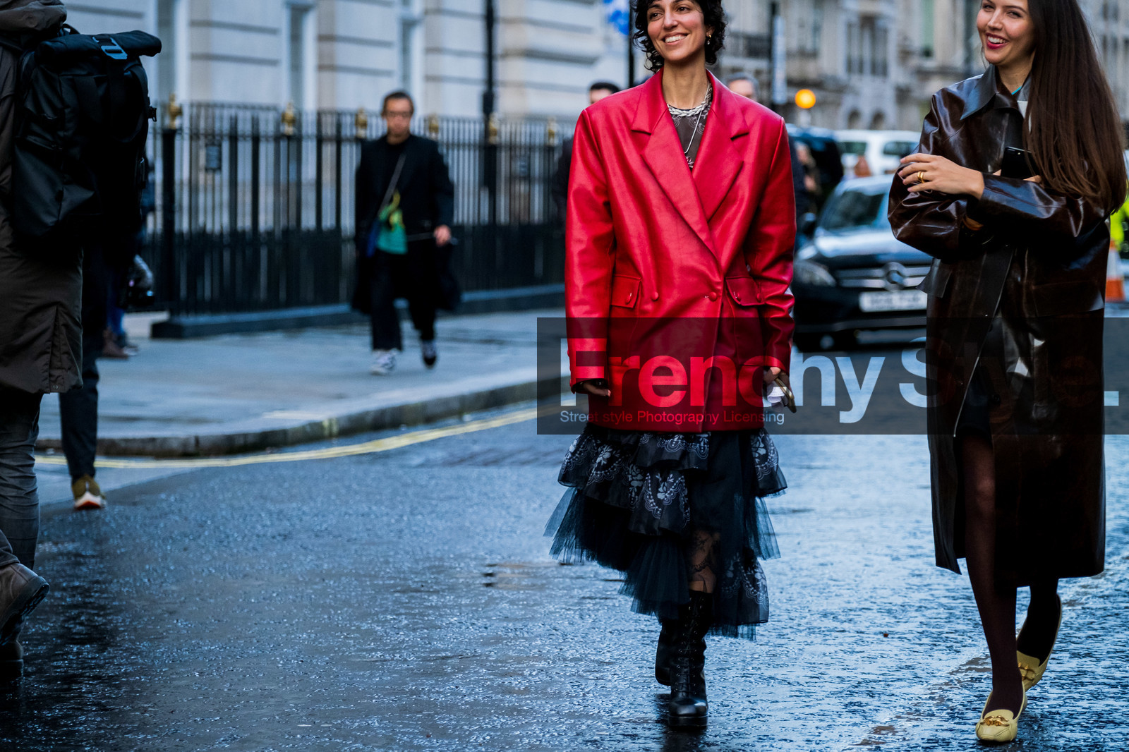 yasmin sewell, celenie laura fleur, red jacket, satin jacket, long skirt, tulle skirt, floral embroidered skirt, black skirt, black dress, tulle dress, floral printed dress, floral printed skirt, fashion week, frenchystyle, FW, jonathan paciullo, street style, LFW, LONDON, AUTUMN WINTER 2020-2021, FALL WINTER 2020-2021, FW 20-21, horizontal, atmosphere details, detail