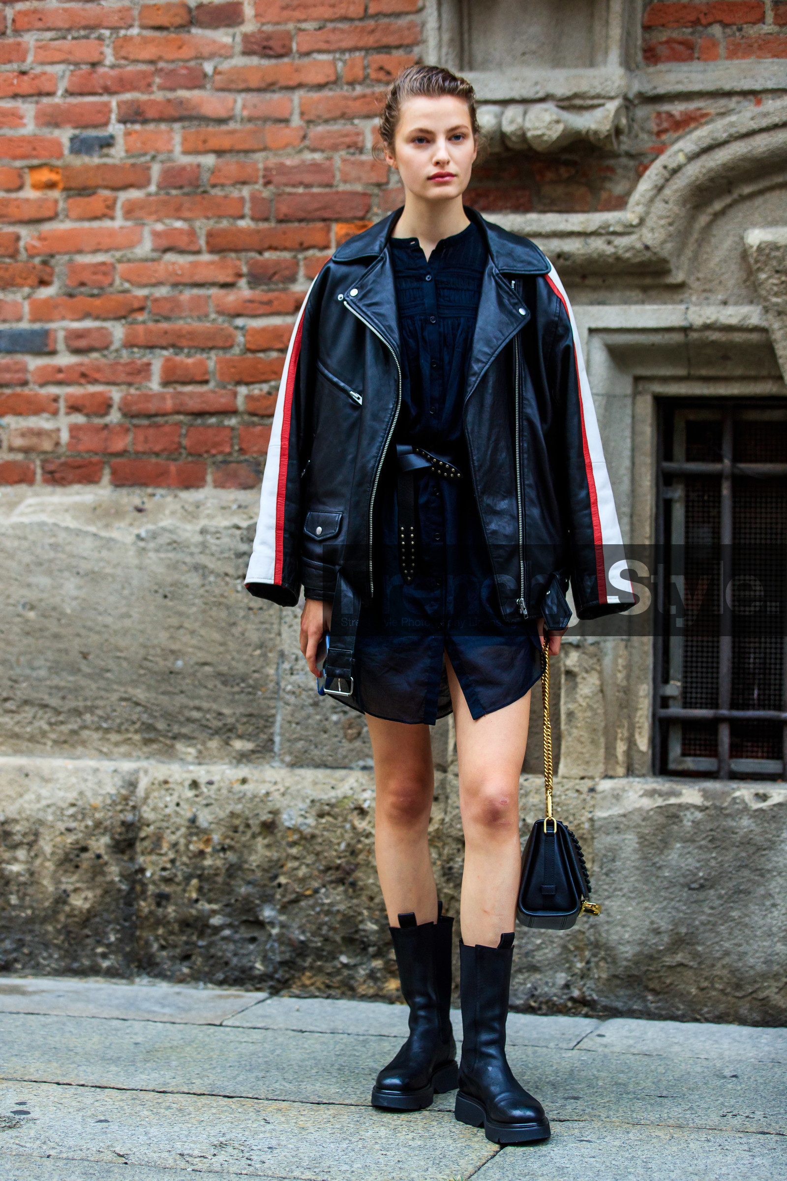 black leather perfecto, black leather bag, black leather boots, black dress, black shirt, long shirt, dress shirt, belted dress, belted shirt, flat boots, chelsea boots, big sole boots, striped perfecto, white leather perfecto, red leather perfecto, street style, jonathan paciullo, FW, frenchystyle, fashion week, MFW, MILAN, SPRING SUMMER 2021, SS 21, vertical, full length, model