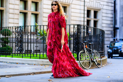 black shoes, black sneakers, floral, flowers, leather shoes, red dress, sunglasses, vans, veronika heilbrunner, fashion week, frenchystyle, FW, jonathan paciullo, street style, LFW, LONDON, SPRING SUMMER 2019, SS 19, atmosphere details, horizontal, full length