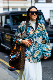 atmosphere details, brown bag, detail, fashion week, frenchystyle, FW, graphic bag, green jacket, jonathan paciullo, leather bag, LFW, LONDON, long dress, louis vuitton, monogram, printed bag, printed jacket, SPRING SUMMER 2018, SS 18, street style, vertical, white dress