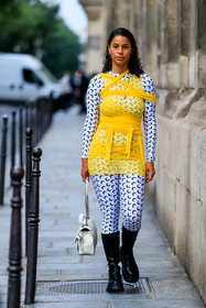 white bodysuits, white jumpsuit, tight jumpsuit, long sleeves jumpsuit, printed jumpsuit, printed bodysuits, marine serre jumpsuit, marine serre bodysuits, bicolor jumpsuits, bicolor bodysuits, yellow dress, sleeveless dress, knot details, knoted dress, mini dress, sheer dress, black leather boots, high boots, flat boots, moon printed jumpsuit, moon printed bodysuits, fashion week, frenchystyle, FW, jonathan paciullo, street style, PFW, PARIS, SPRING SUMMER 2022, SS 22, vertical, full length