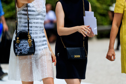 black bag, black dress, christian dior, graphic bag, lace dress, leather bag, printed bag, see through, stripes, white dress, fashion week, frenchystyle, FW, jonathan paciullo, street style, PFW, PARIS, horizontal, atmosphere details, detail, AUTUMN WINTER 2018-2019, FALL WINTER 2018-2019, FW 18-19