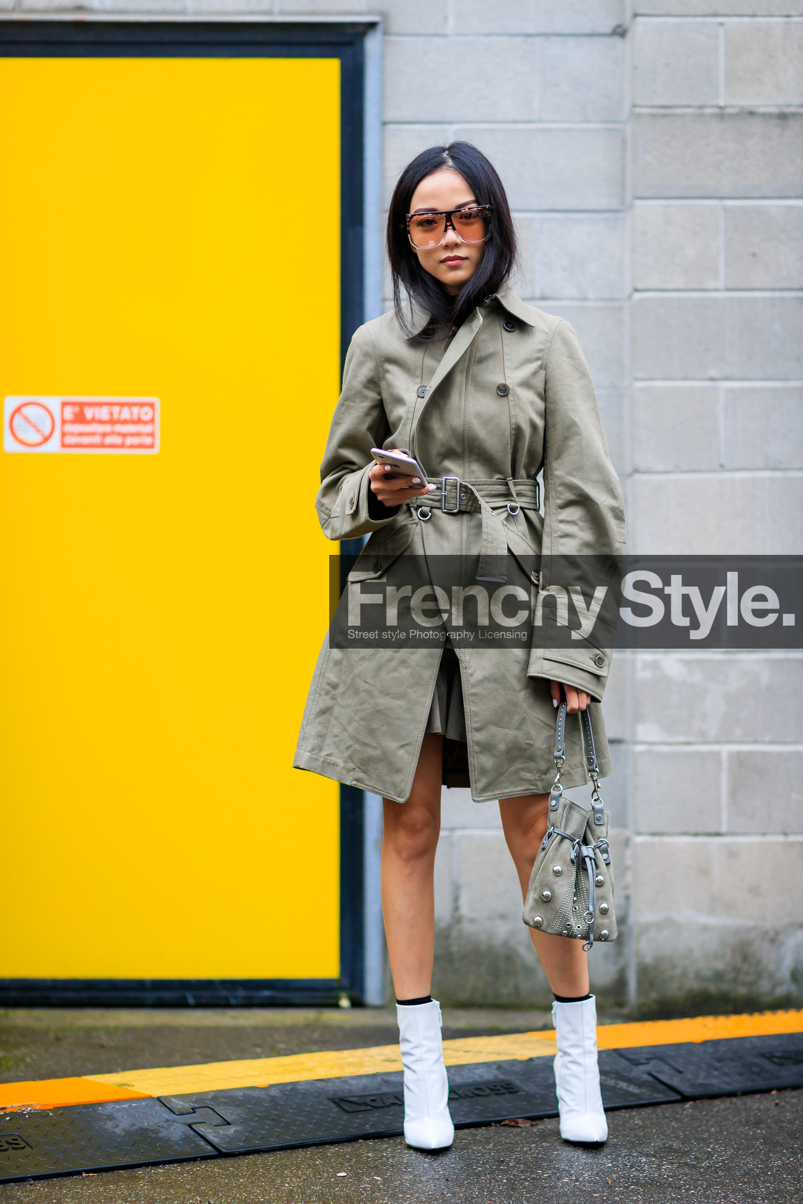 AUTUMN WINTER 2017-2018, AW 17-18, beige bag, beige coat, embroidered bag, FALL WINTER 2017-2018, fashion week, frenchystyle, full length, FW, FW 17-18, high heels, jonathan paciullo, leather bag, leather shoes, MFW, MILAN, street style, studs, suede bag, sunglasses, trench coat, vertical, white boots, yoyo cao