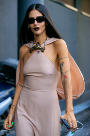 black sunglasses, square shape glasses, nude dress, sleeveless dress, nude cape, big necklace, golden necklace, blue necklace, strassed necklace, valentino dress, valentino necklace, gilda ambrosio, street style, jonathan paciullo, FW, frenchystyle, fashion week, MFW, MILAN, SPRING SUMMER 2021, SS 21, vertical, detail