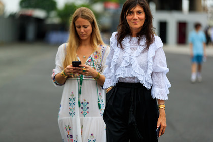 black pants, embroidered dress, ruffles, trousers, watch, white dress, white shirt, fashion week, frenchystyle, FW, jonathan paciullo, street style, PFW, PARIS, atmosphere details, horizontal, detail, AUTUMN WINTER 2018-2019, FALL WINTER 2018-2019, FW 18-19, Emmanuelle Alt, jennifer neyt