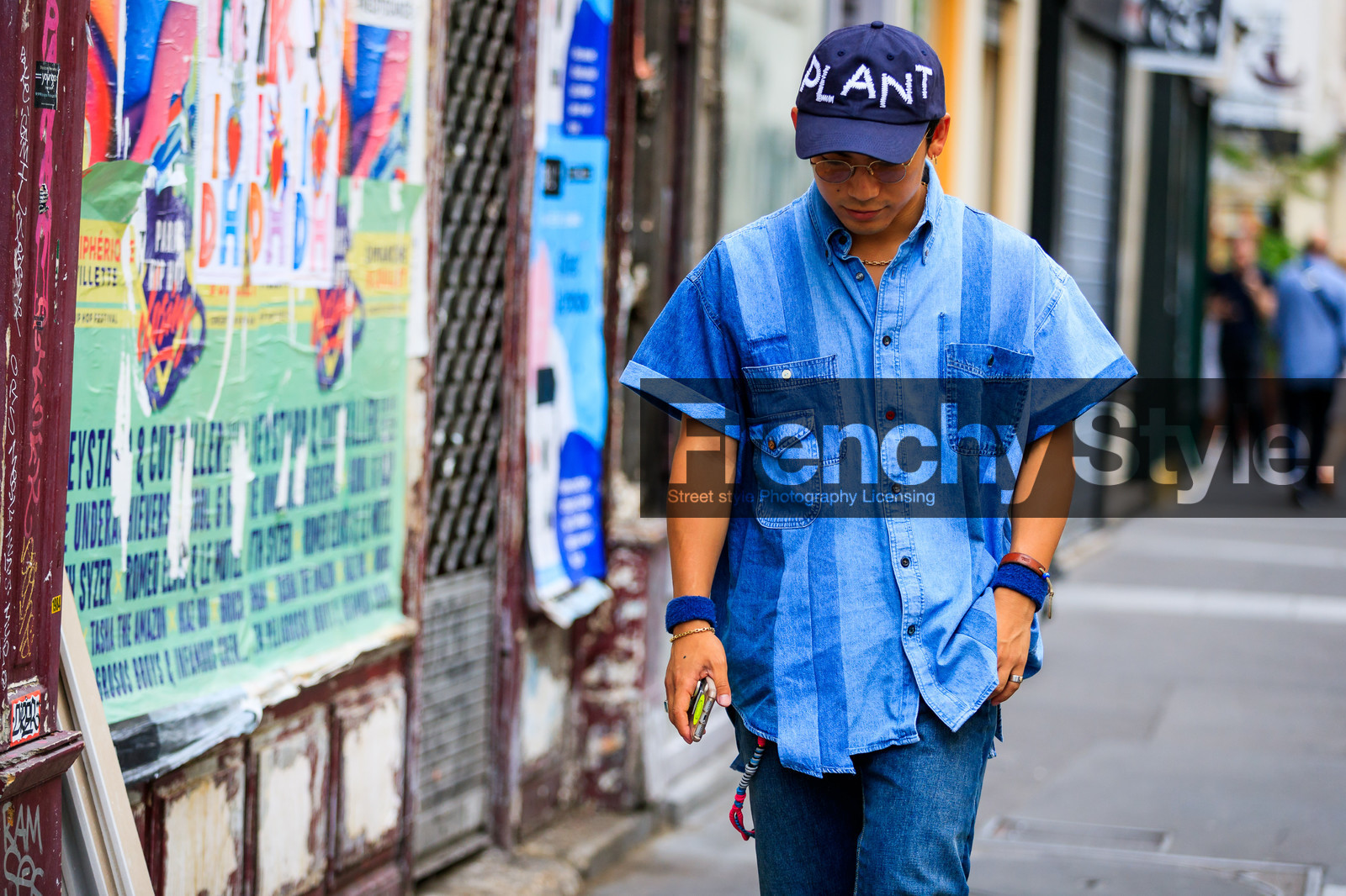 atmosphere details, blue cap, blue denim, denim pants, denim shirt, detail, fashion week, frenchystyle, FW, horizontal, jeans, jonathan paciullo, MENSWEAR, PARIS, PFW, SPRING SUMMER 2018, SS 18, street style, tone on tone, total look denim, trousers