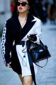 black and white, black bag, black jacket, earrings, graphic dress, graphic jacket, leather bag, printed dress, printed jacket, sunglasses, white jacket, fashion week, frenchystyle, FW, jonathan paciullo, street style, LFW, LONDON, AUTUMN WINTER 2019-2020, AW 19-20, FW 19-20, FALL WINTER 2019-2020, vertical, atmosphere details, detail