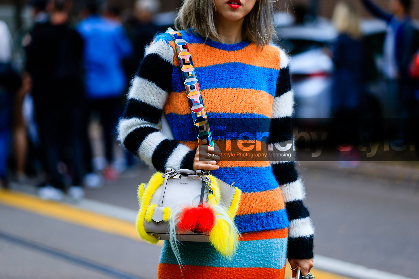 atmosphere details, beige, beige bag, blue, detail, fashion week, fendi, frenchystyle, fur bag, FW, geometric, horizontal, jonathan paciullo, leather bag, MFW, MILAN, multicolor bag, multicolor sweater, orange, printed sweater, red, SPRING SUMMER 2017, SS 17, street style, striped sweater, stripes, turquoise, white, yellow, yellow fur