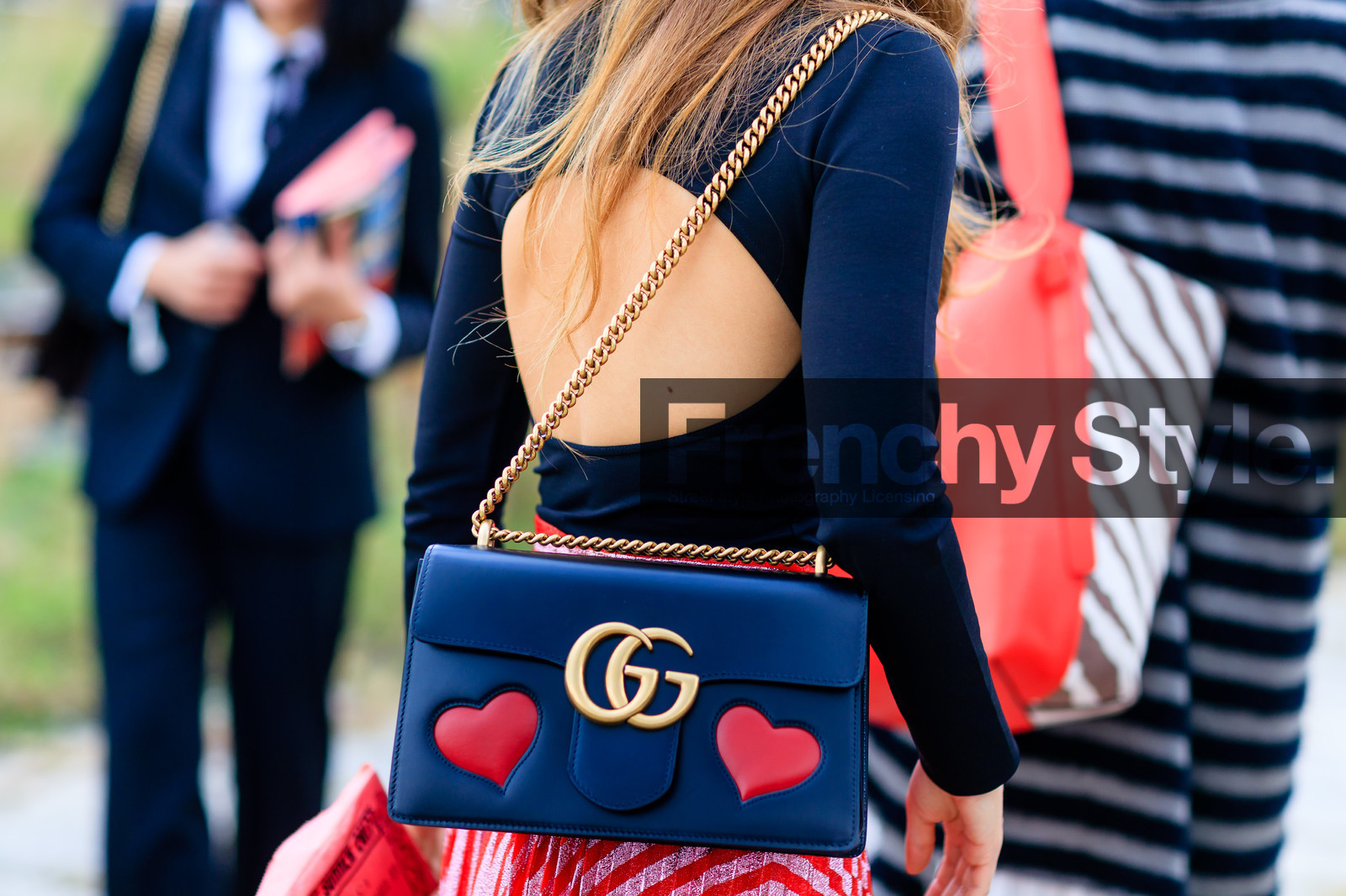 atmosphere details, black top, blue bag, detail, fashion week, frenchystyle, FW, geometric, graphic skirt, gucci, horizontal, jonathan paciullo, leather bag, MFW, MILAN, open back, open work, printed bag, printed skirt, red skirt, SPRING SUMMER 2017, SS 17, street style, striped skirt