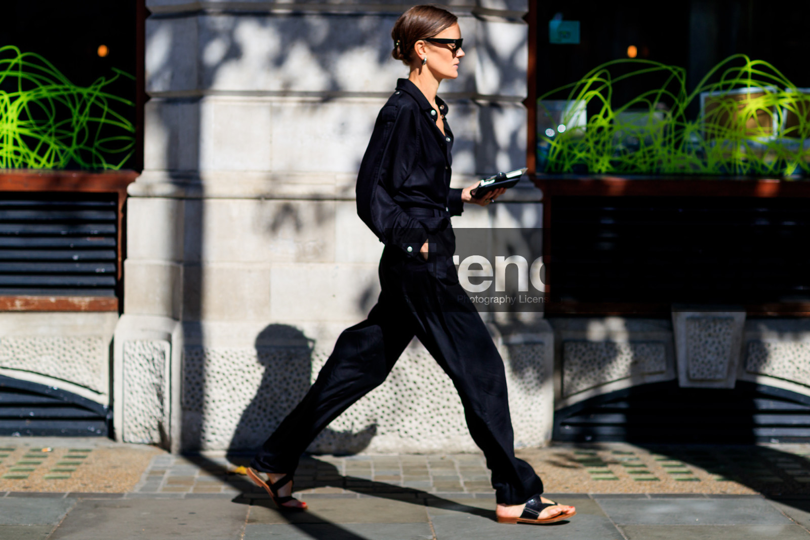 black jumpsuit, black shoes, jo ellison, leather shoes, sunglasses, tone on tone, total look black, trousers, fashion week, frenchystyle, FW, jonathan paciullo, street style, LFW, LONDON, SPRING SUMMER 2019, SS 19, atmosphere details, horizontal, full length