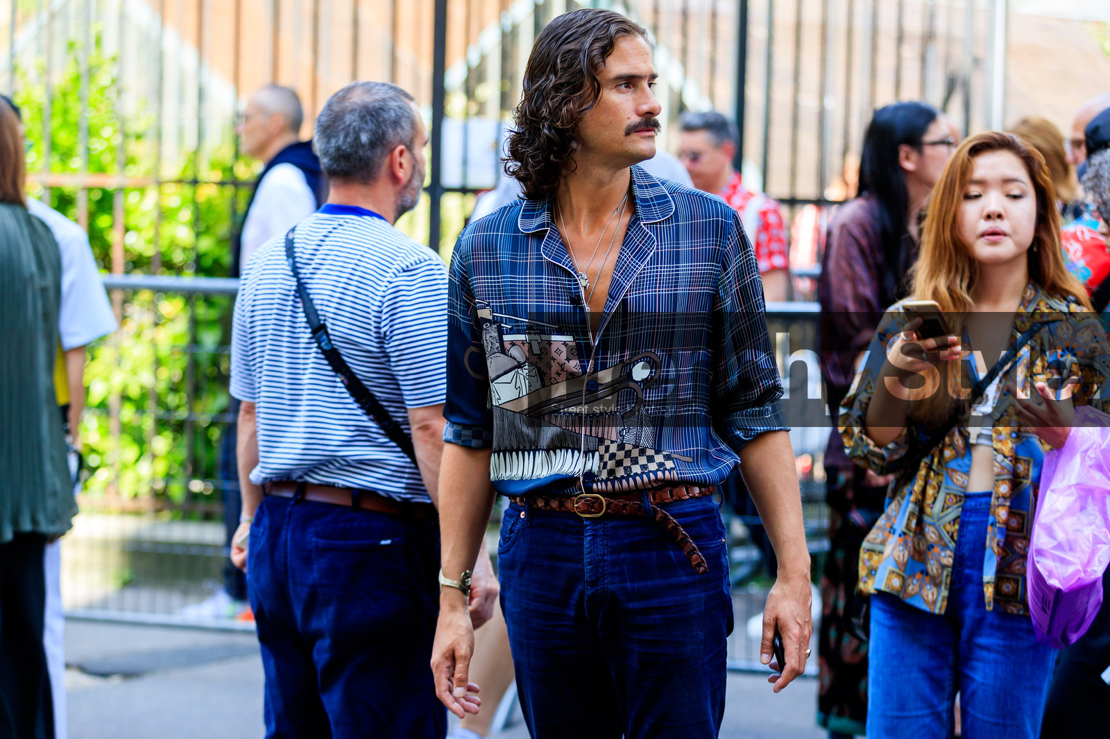 street style, jonathan paciullo, FW, frenchystyle, fashion week, PFW, PARIS, SPRING SUMMER 2019, SS 19, horizontal, atmosphere details, detail