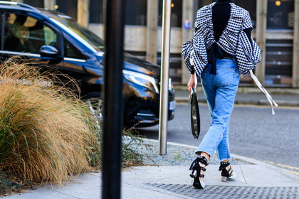 atmosphere details, AUTUMN WINTER 2017-2018, AW 17-18, back detail, black and white shoes, black bag, blue denim, checked top, denim pants, detail, FALL WINTER 2017-2018, fashion week, felicity kay, frenchystyle, FW, FW 17-18, gingham, graphic bag, graphic top, high heels, horizontal, jeans, jonathan paciullo, leather bag, leather shoes, LFW, LONDON, printed top, street style, trousers