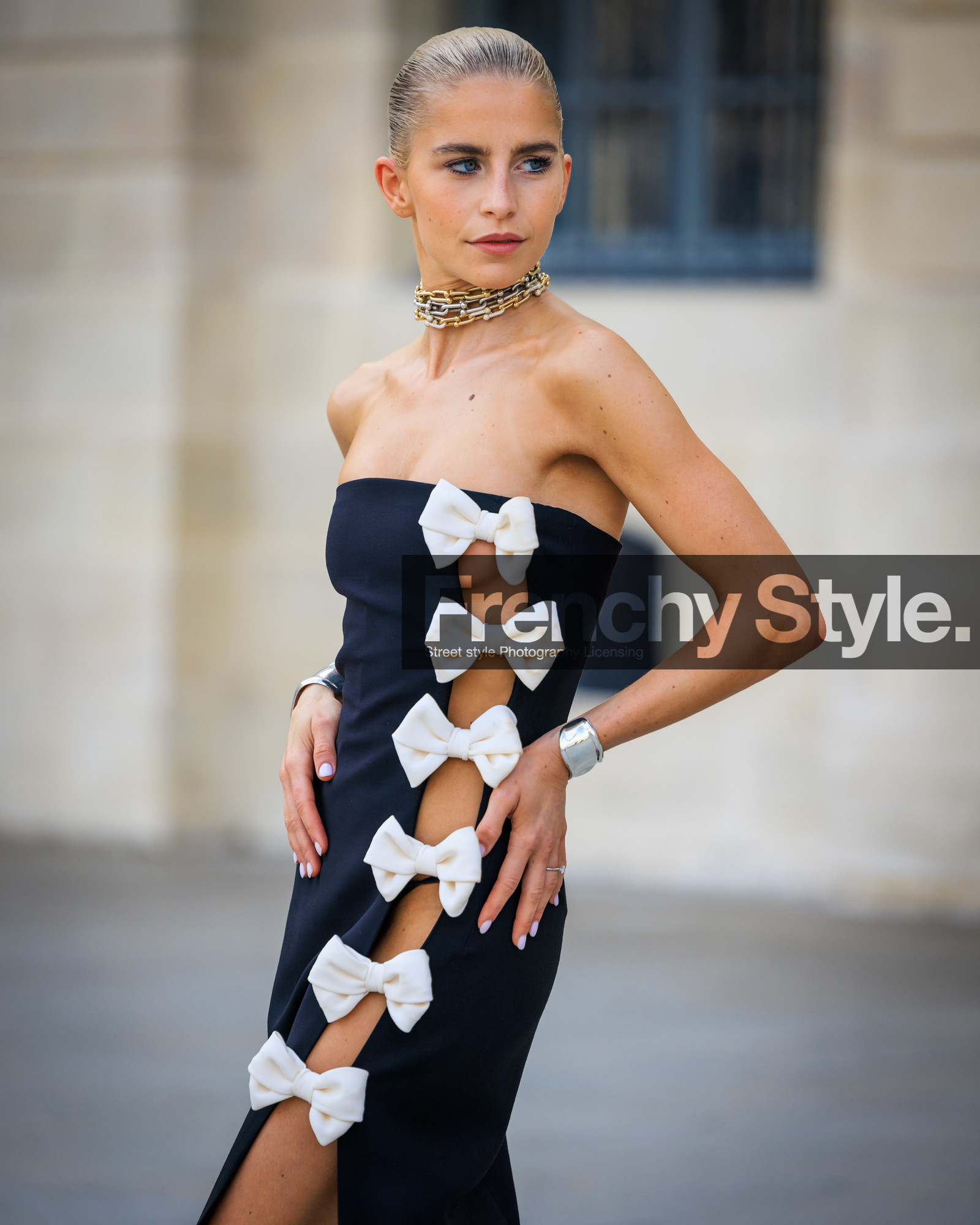 fashion week, frenchystyle, FW, jonathan paciullo, street style, PFW, PARIS, FW 23-24, FALL WINTER 2023-2024, AUTUMN WINTER 2023-2024, HAUTE COUTURE, vertical, atmosphere details, detail